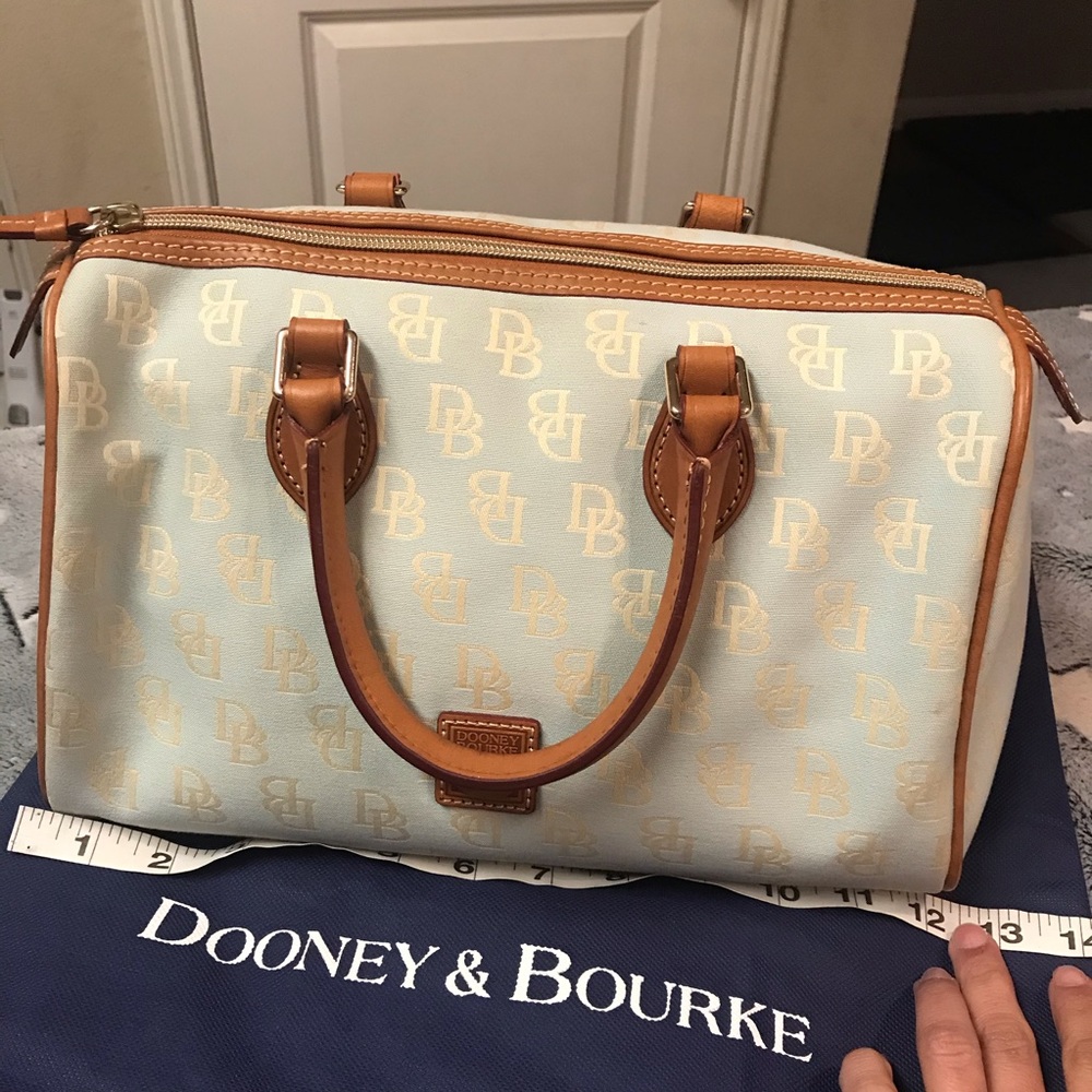 Dooney&Bourke Handbag